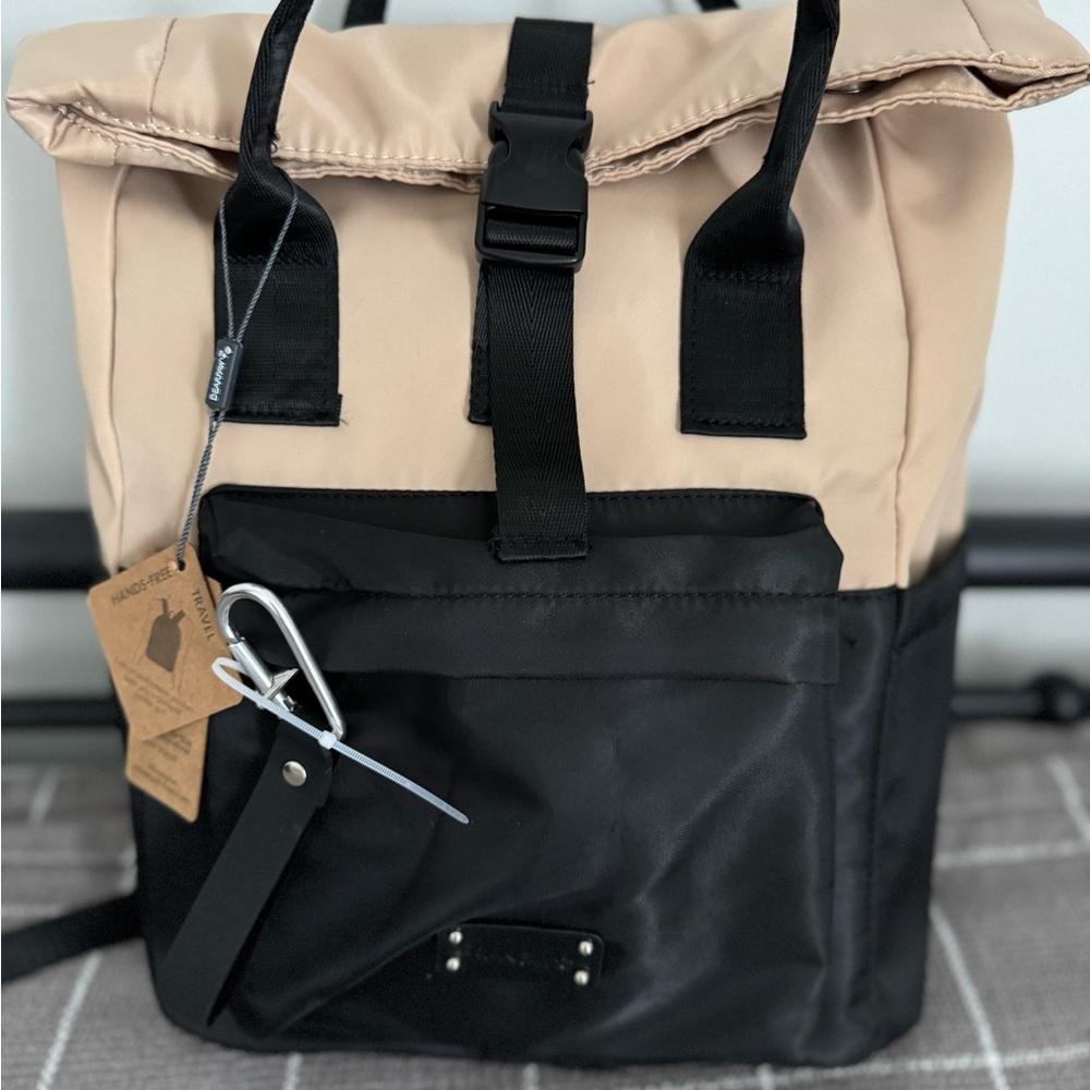 Bearpaw Black and Tan Backpack